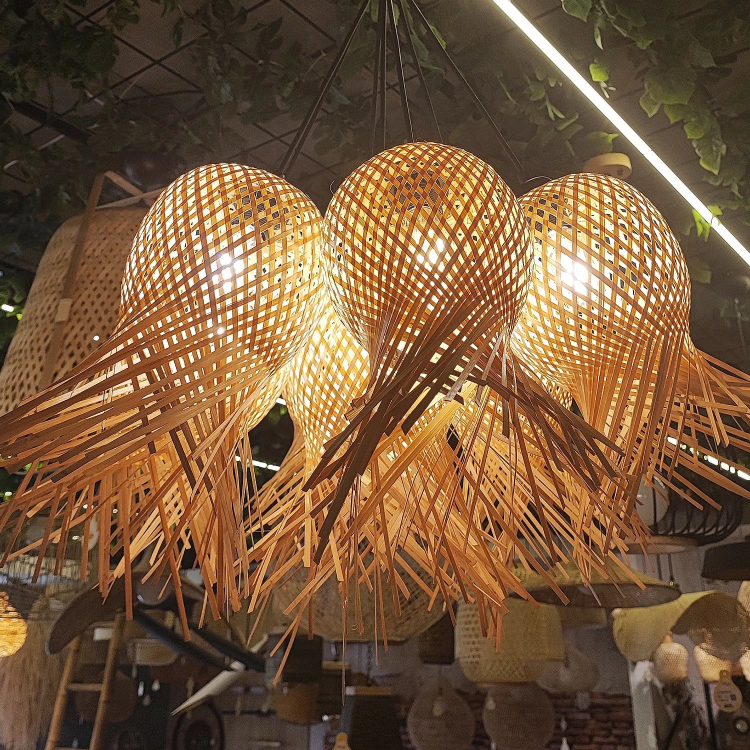 Llambadar Opviq, ngjyrë lisi, 4441-7A