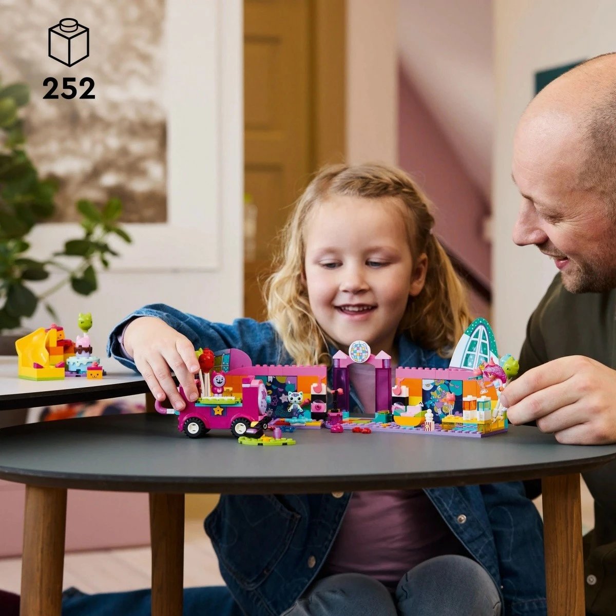 Set lodrash LEGO Gabby's Dollhouse 10797 Gabi Ballroom, 252 pjesë, shumëngjyrëshe