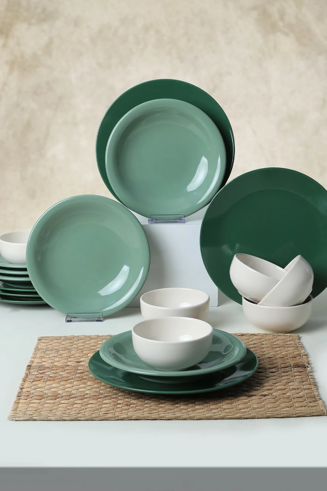 Set enësh për drekë prej qeramike, 18 copë, Hermia Concept, X0001509400000000000000000