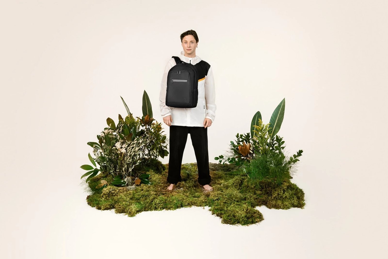 Çantë shpine për laptop RIVACASE, 7523 Alpendorf ECO, gri