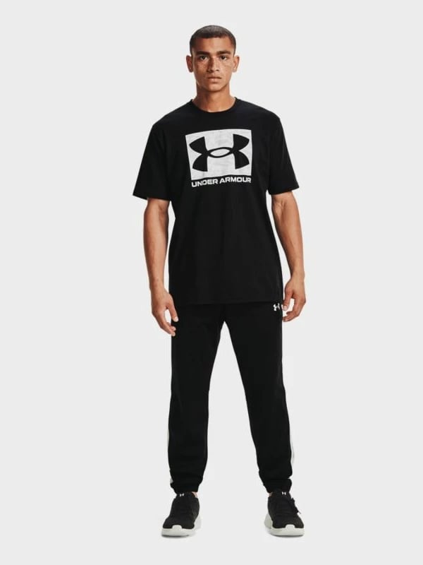 Maicë për meshkuj Under Armour, e zezë
