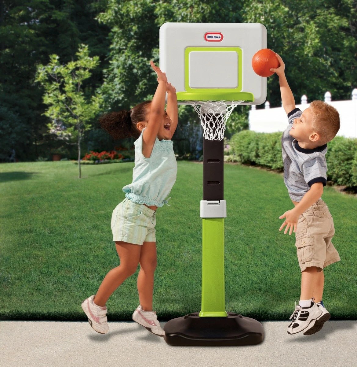 Set basketbolli për fëmijë Little Tikes TotSports, plastikë, ngjyra të përziera