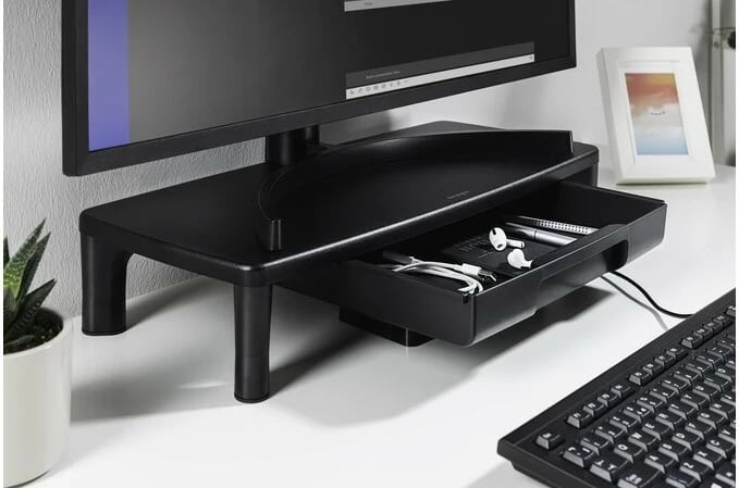 Tastierë Kensington KB100 EQ, me kabllo USB, e zezë