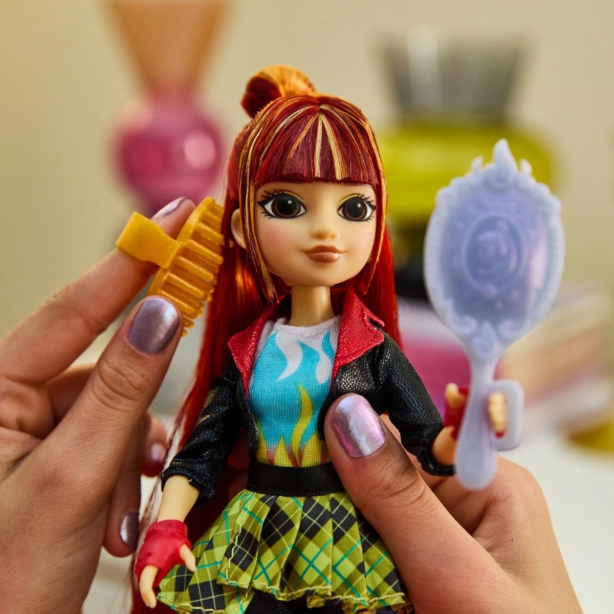 Kukull Unicorn Academy Fashion Valentina Spin Master 24 cm, për vajza, me aksesorë