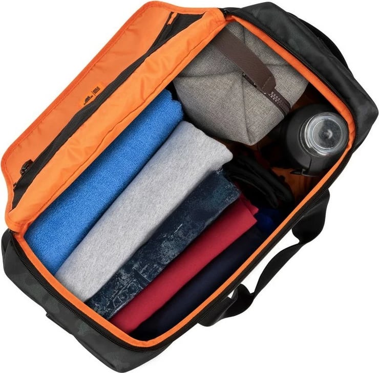 Çantë udhëtimi RIVACASE Sherwood 30L, gri camo Çantë udhëtimi RIVACASE Sherwood 30L, gri camo