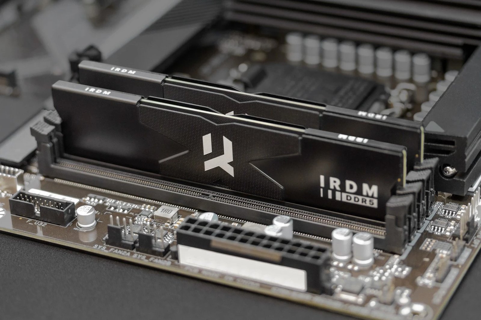 RAM Memorje GoodRam IRDM DDR5 IR-6400D564L32S/32GDC, 32 GB