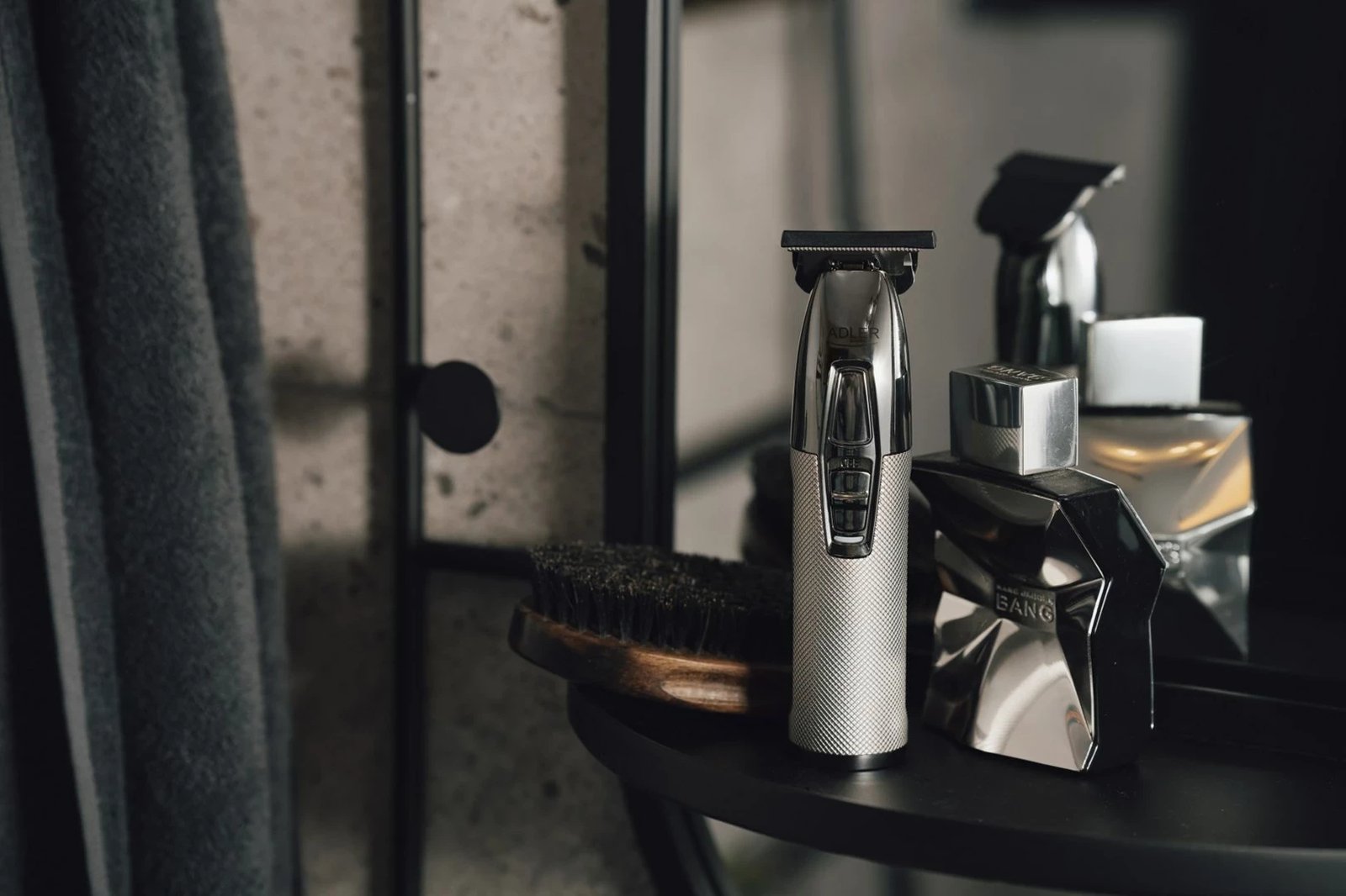 Makinë rroje Adler AD 2836S, Bateri 1400 mAh, Argjendtë