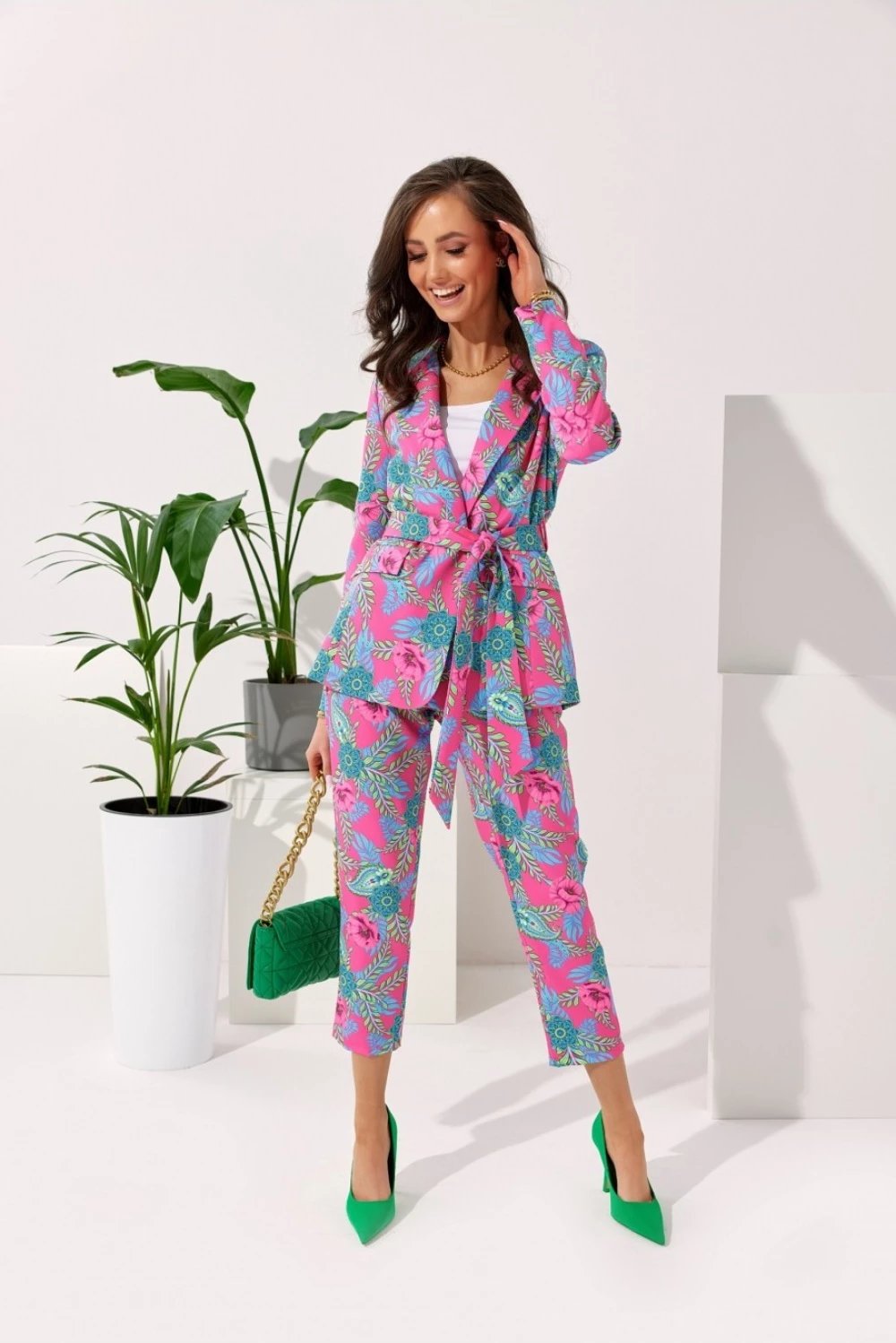 Jakne femra Roco Fashion 172888, shumëngjyrëshe