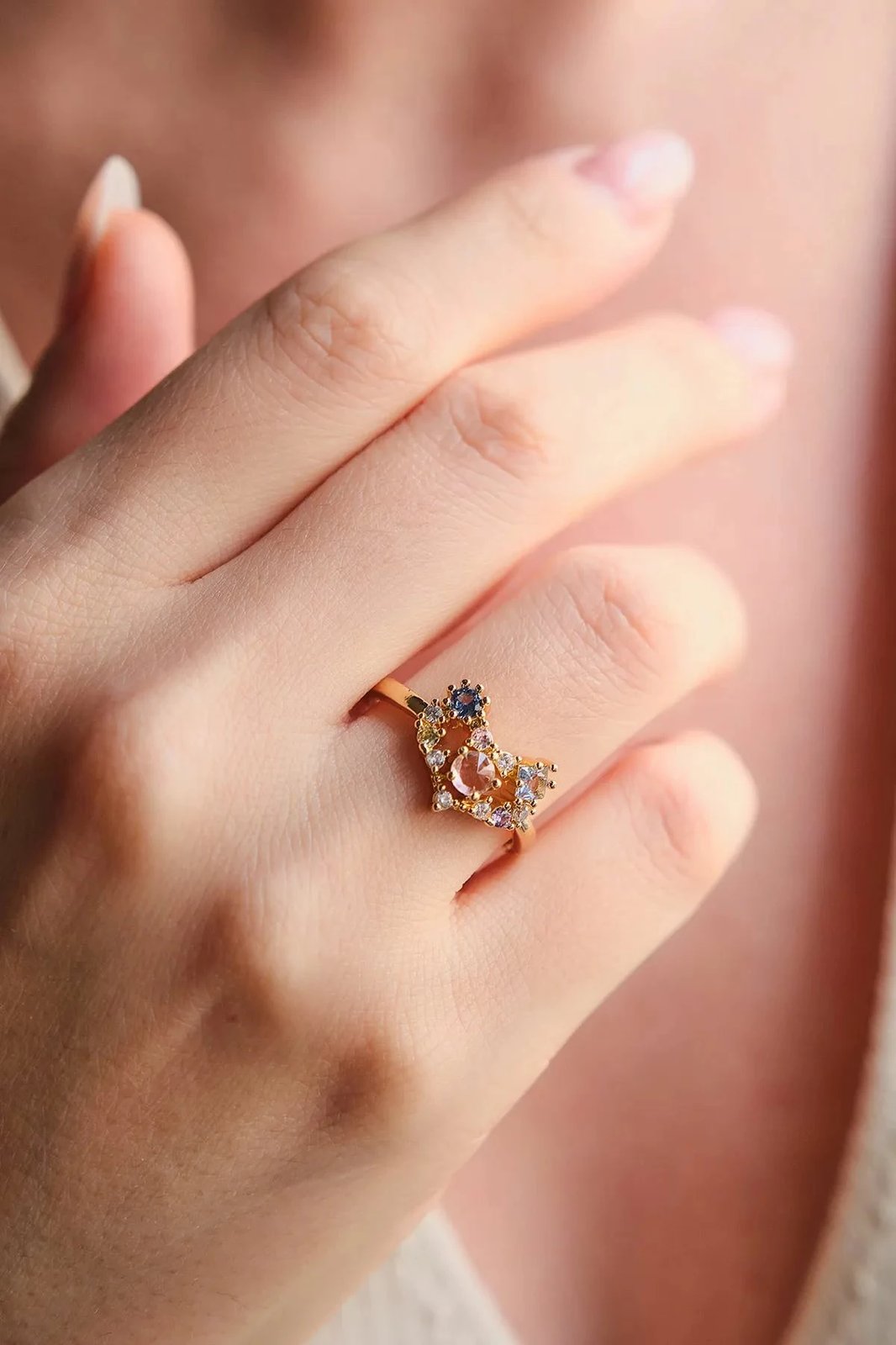 Unazë Jumeon, ngjyrë ari, gur zirkon, e rregullueshme