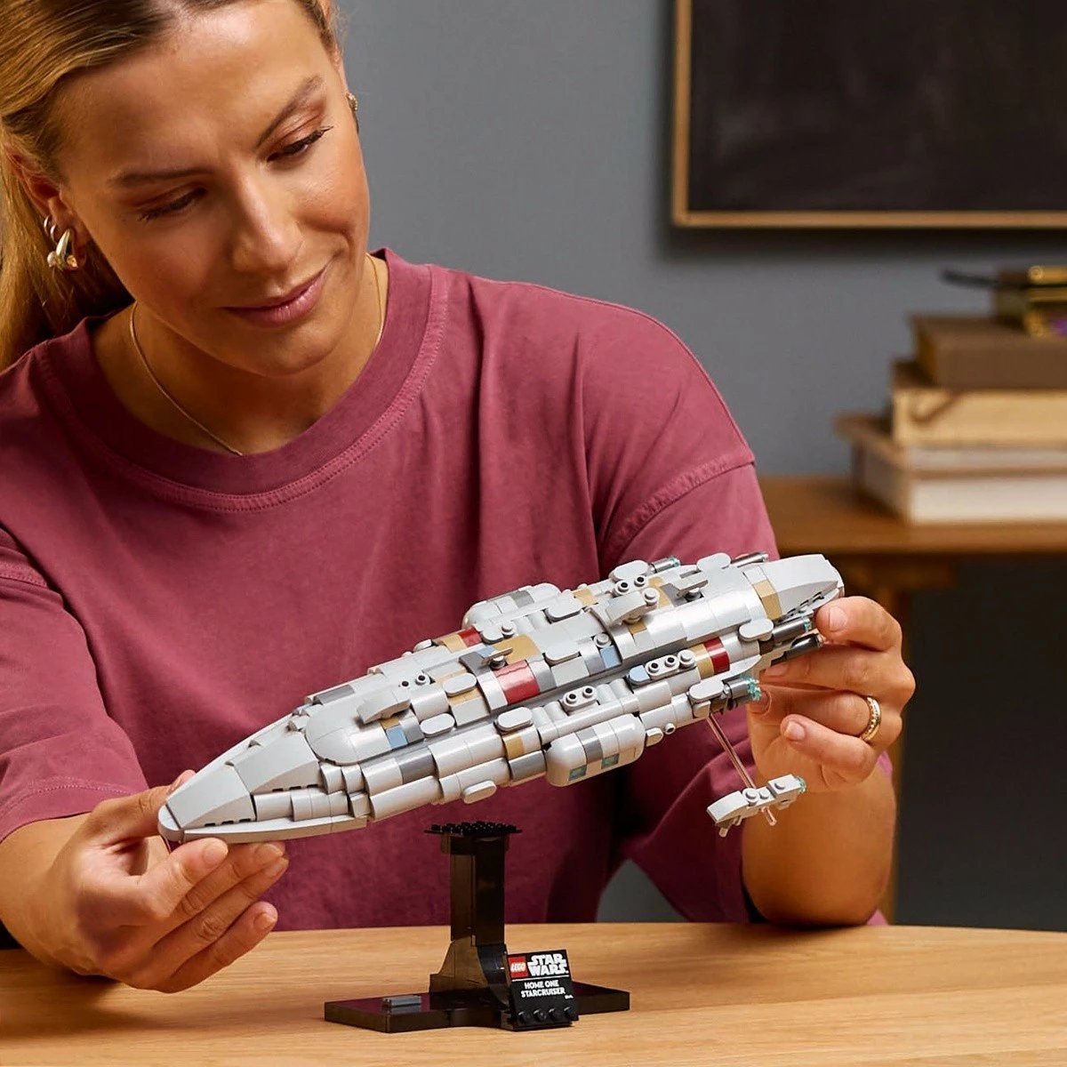 Set LEGO Star Wars Home One-Class Cruiser 75405, 559 pjesë, Gri