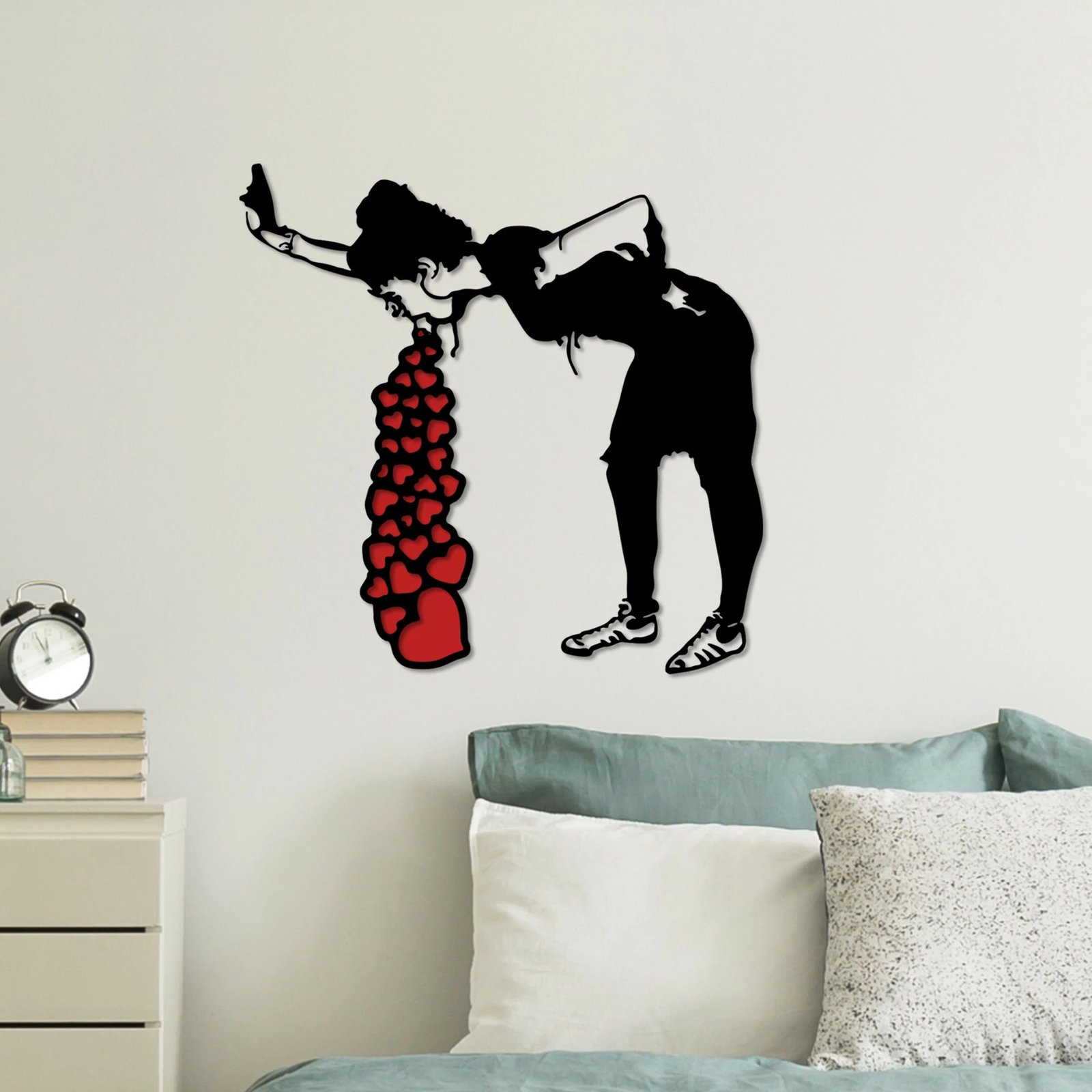 Aksesor dekorativ metalik për mur, Banksy 12, zi e kuqe, 63x61cm