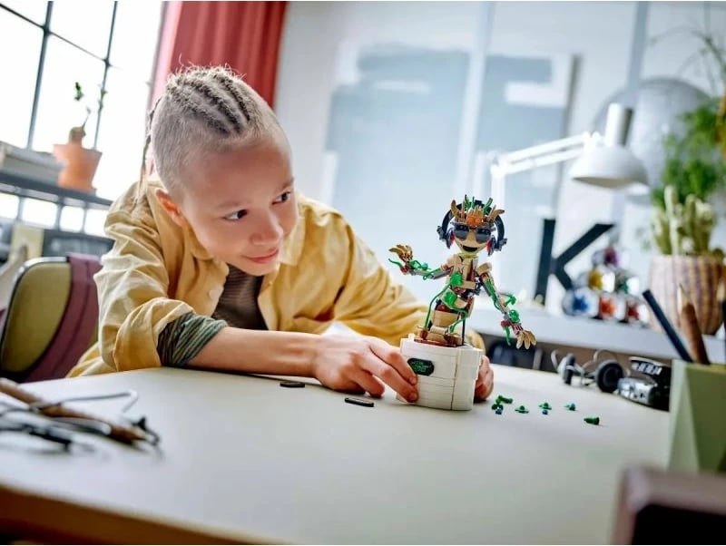 Lego lodër Super Heroes Dancing Groot