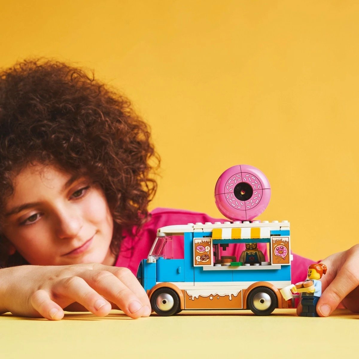 Set LEGO City Mobile Donut Shop 60452, 196 pjesë, plastikë