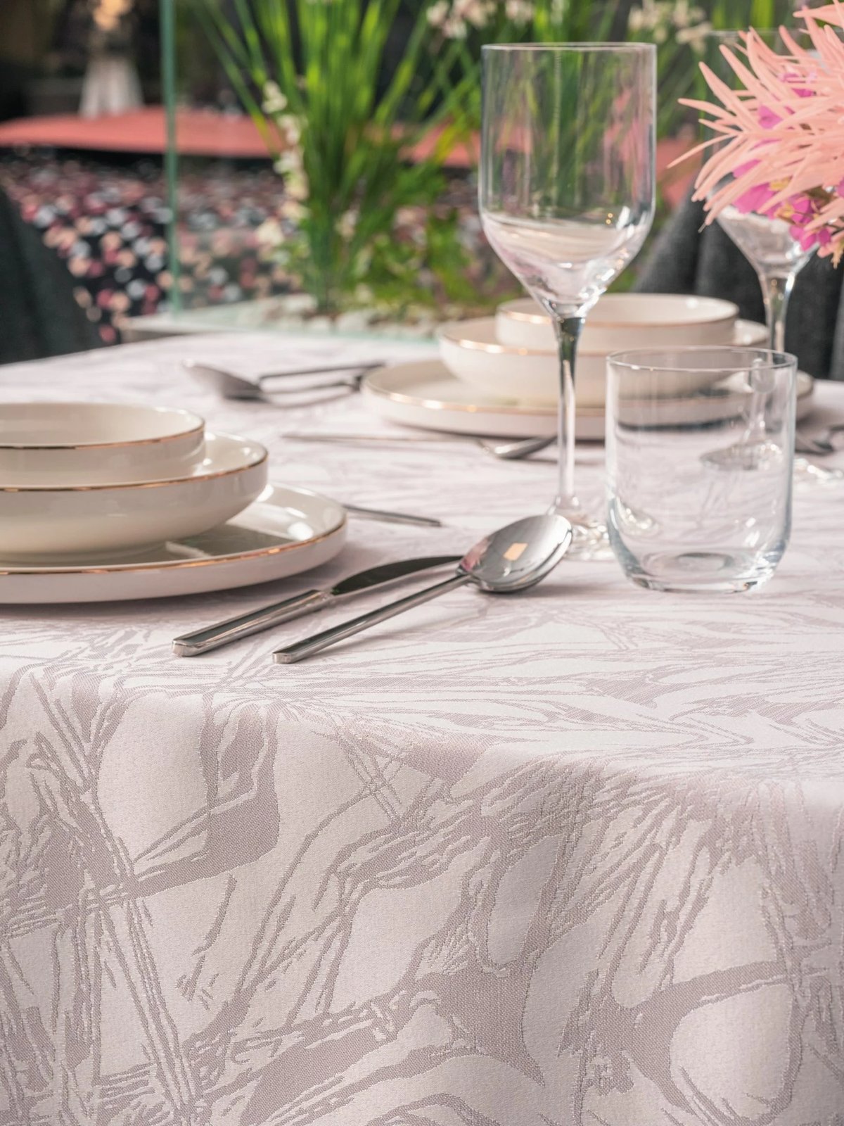 Mbulesë tavoline L'essentiel, Lavinia 220, ngjyrë livando Mbulesë tavoline L'essentiel, Lavinia 220, ngjyrë livando