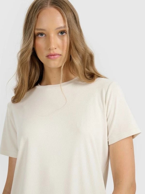 Maicë për femra 4F, e bardhë