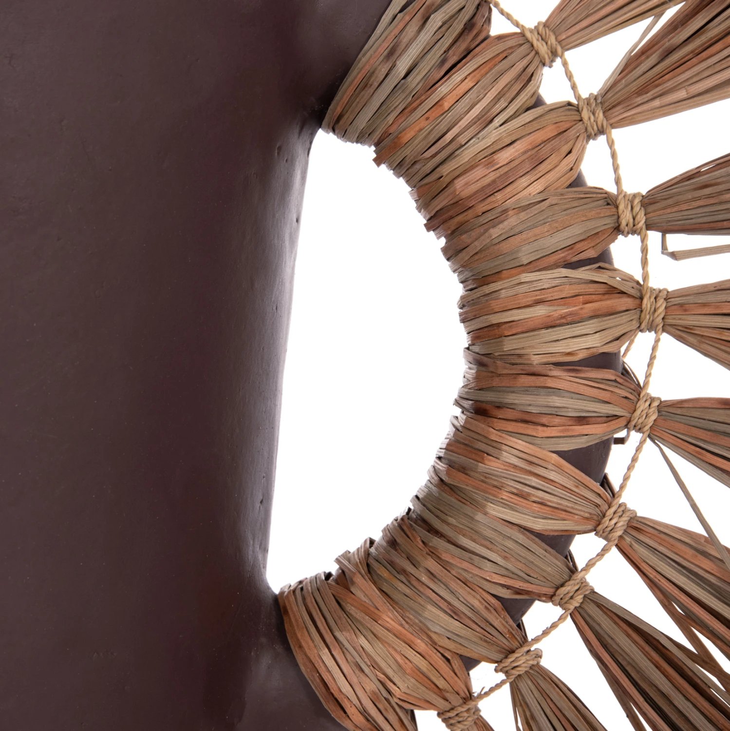 Vazo dekorative tavoline ALICA, terrakotë, ngjyrë çokollate, me bar të thatë, 55x19x34cm Vazo dekorative tavoline ALICA, terrakotë, ngjyrë çokollate, me bar të thatë, 55x19x34cm