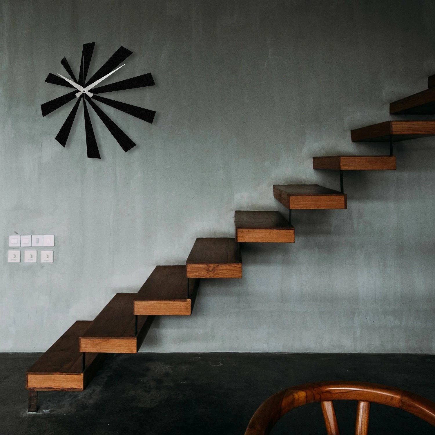 Orë muri dekorative prej metali, Wallity Enzoclock - S024, e zezë, 48x48cm