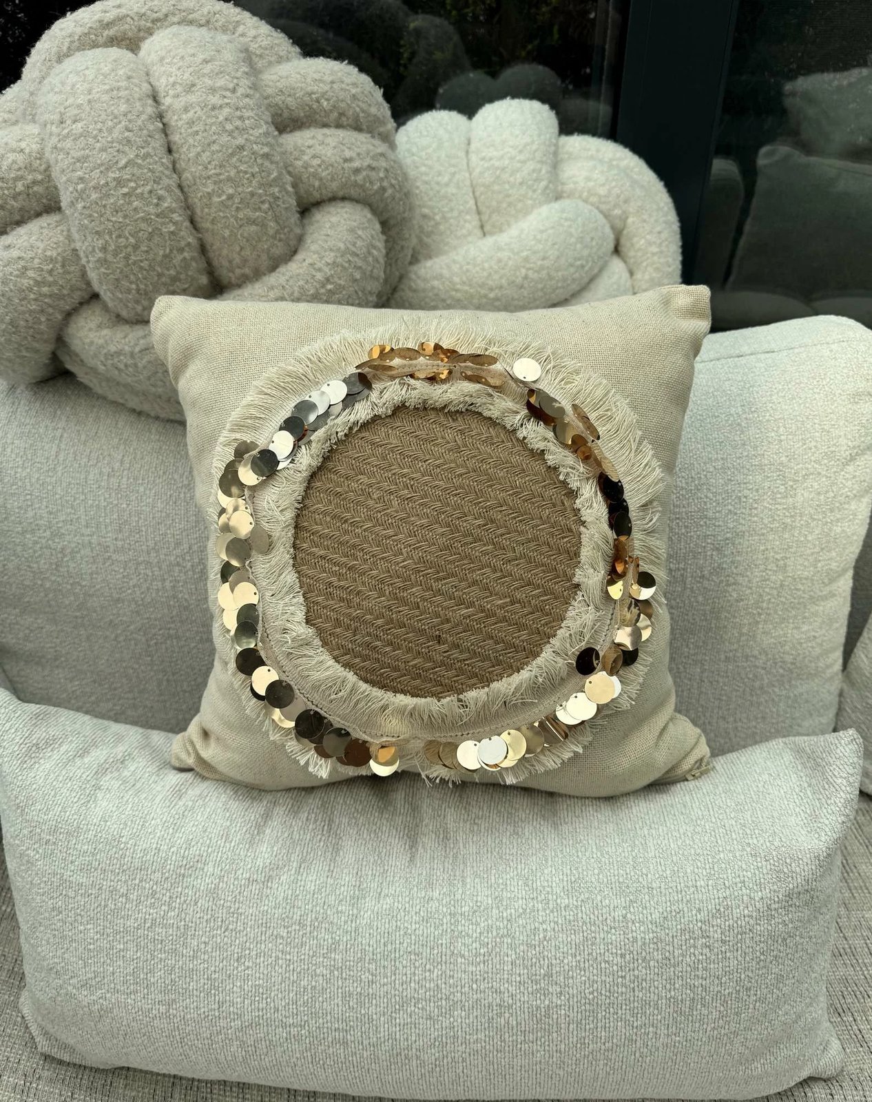 Jastëk dekorativ, mbulesë, ngjyrë bezhë, KET010, 43x43cm