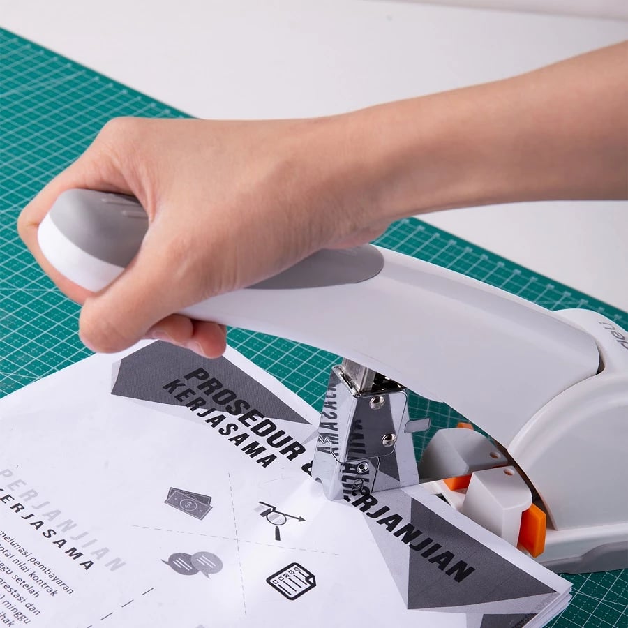 DELI Heft për 120 Flete 0486