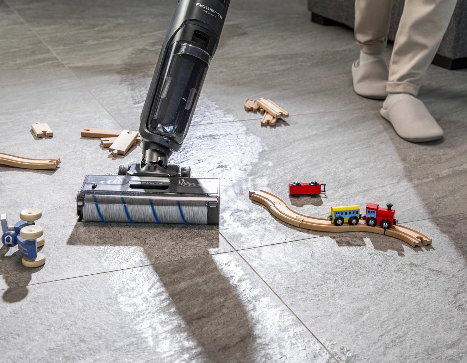 Fshesë vertikale pa kabllo, Rowenta X-Clean 4 GZ5035WO, thithje dhe larje në një kalim, kohë pune deri në 50 min, detektim inteligjent i papastërtisë, set