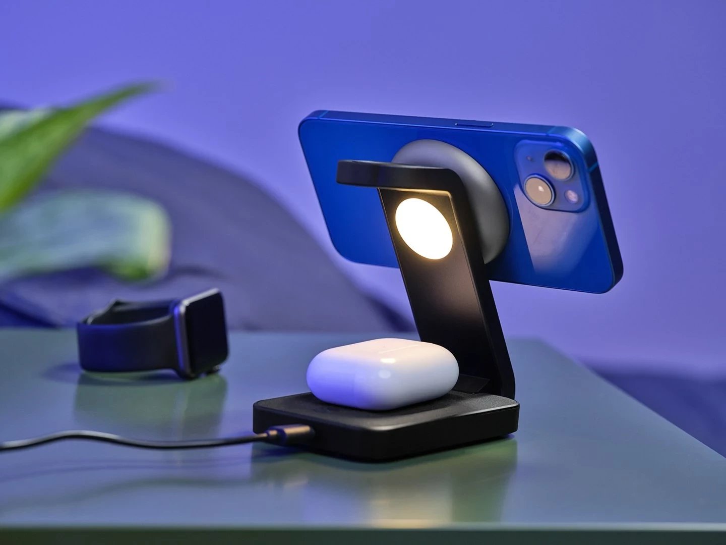 Karikues wireless Trust Viro, për kufje, celular, smartwatch, i zi