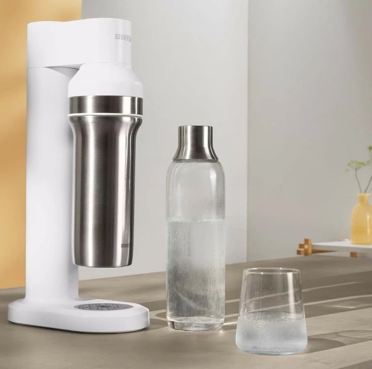 Saturator uji Brita sodaTRIO, çelik/bardhë, me cilindër CO2 dhe dy shishe