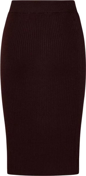 Fund femra Pinko, kafe