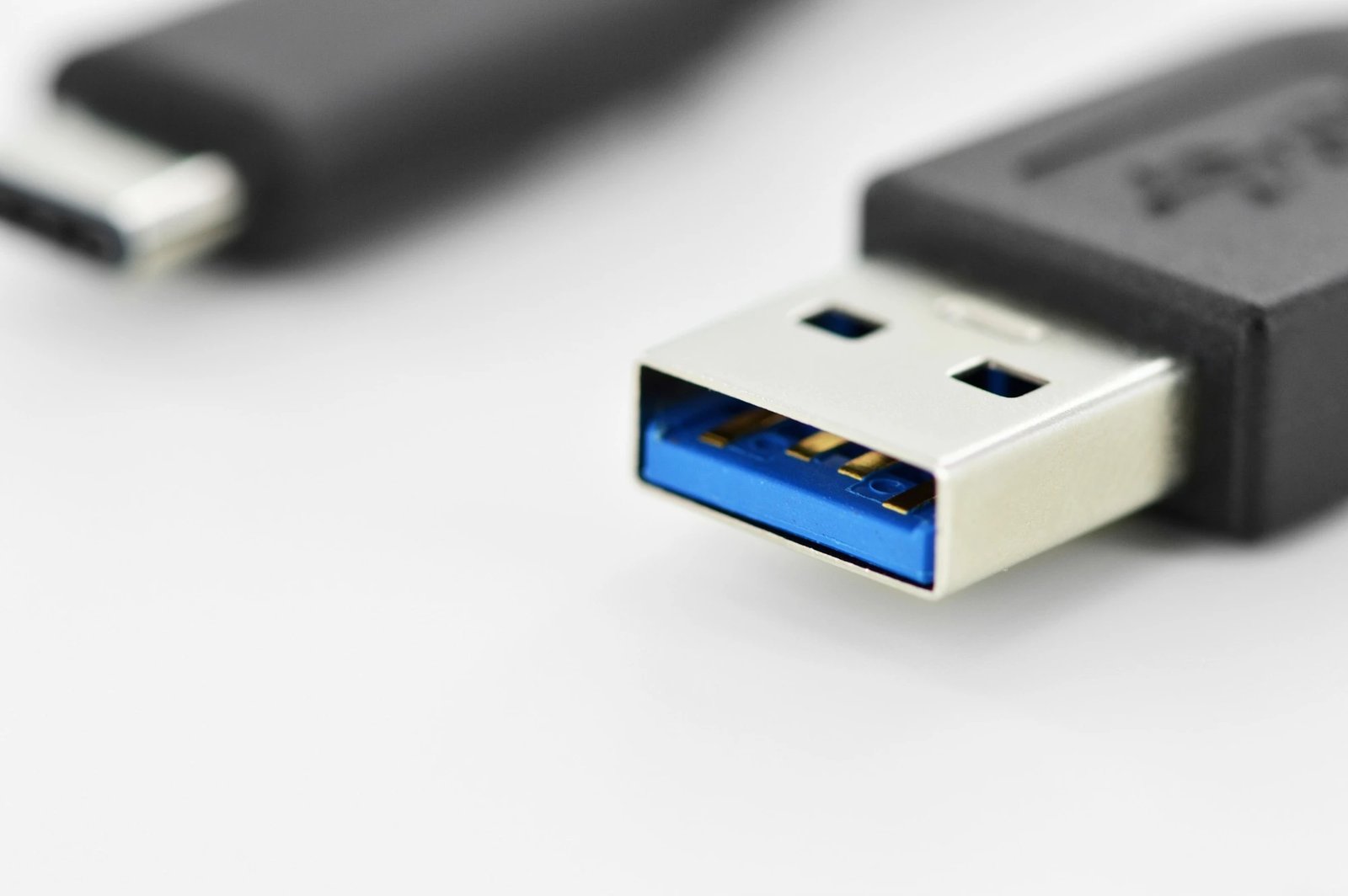 Kabllo USB Digitus USB 3.0 Type-C në Type-A, 1m, e zezë Kabllo USB Digitus USB 3.0 Type-C në Type-A, 1m, e zezë