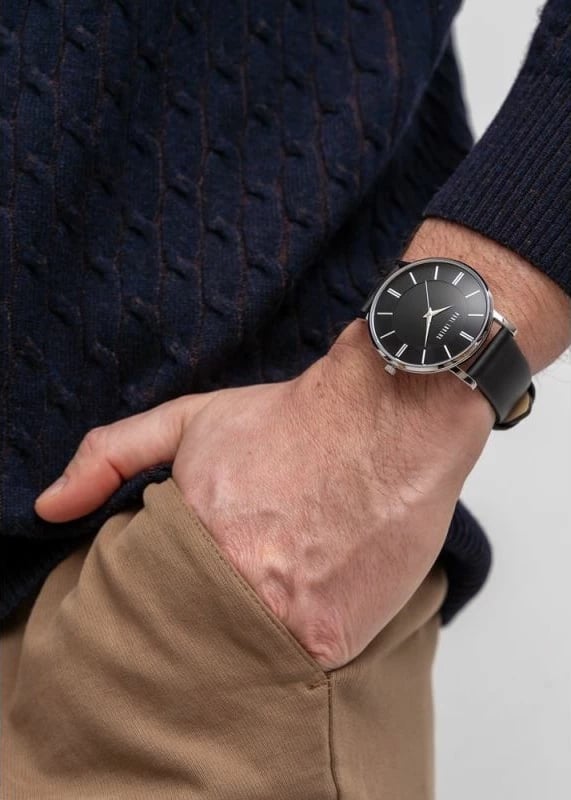 Orë dore për meshkuj Paul Lorens, e zezë