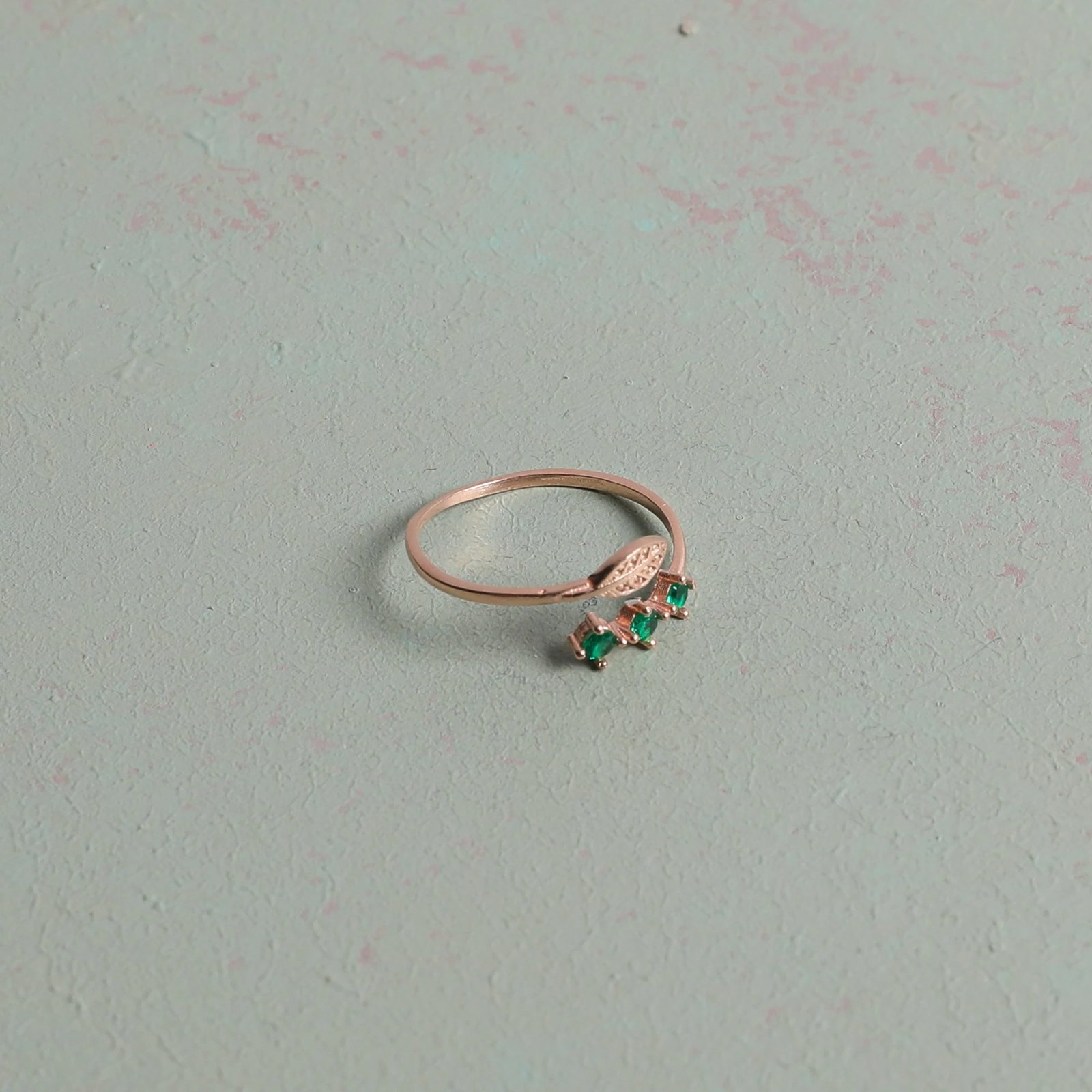 Unazë argjendi Jumeon, ngjyrë rozë ari dhe e gjelbër, 9946YESİL