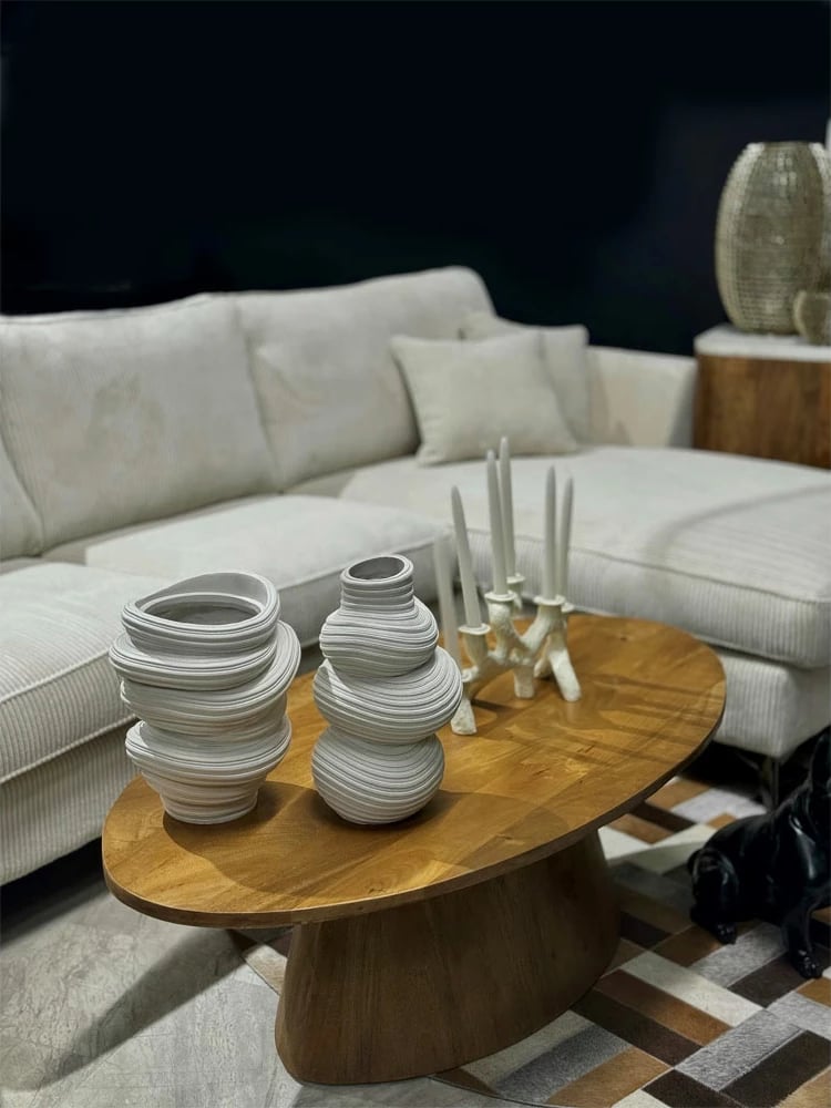 Vazo Votsalo, polirezine, e bardhë, 22x22x37cm Vazo Votsalo, polirezine, e bardhë, 22x22x37cm