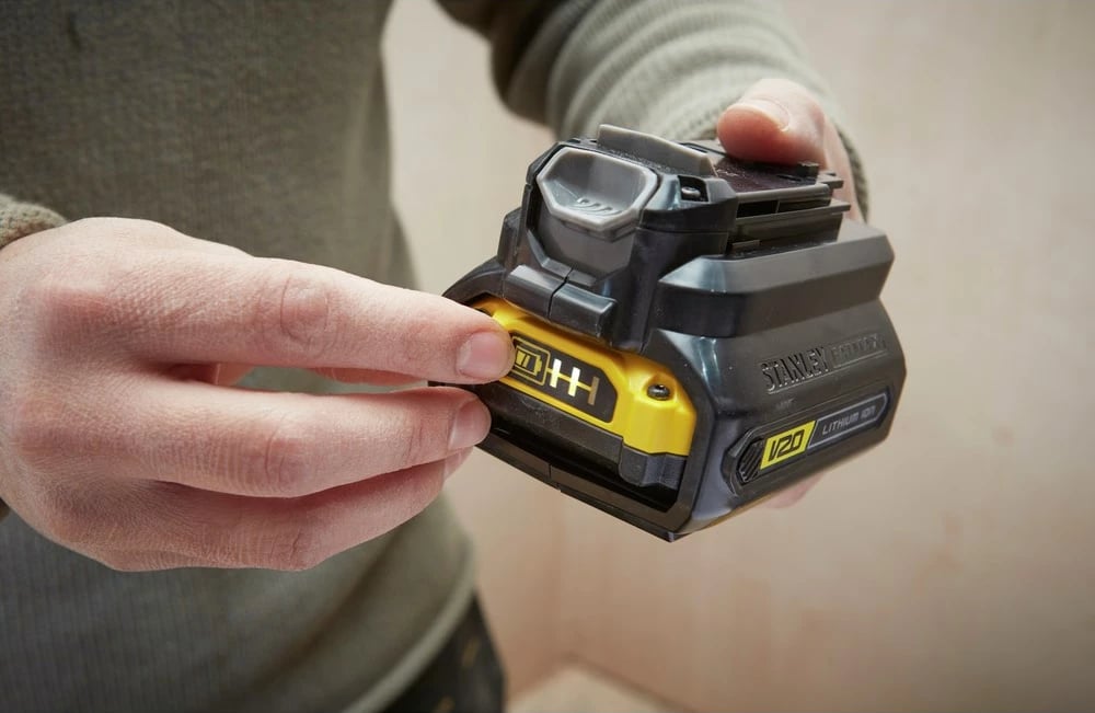Bateri Stanley SFMCB100, 4 Ah, 20 V, për vegla Stanley, e zezë/verdhe