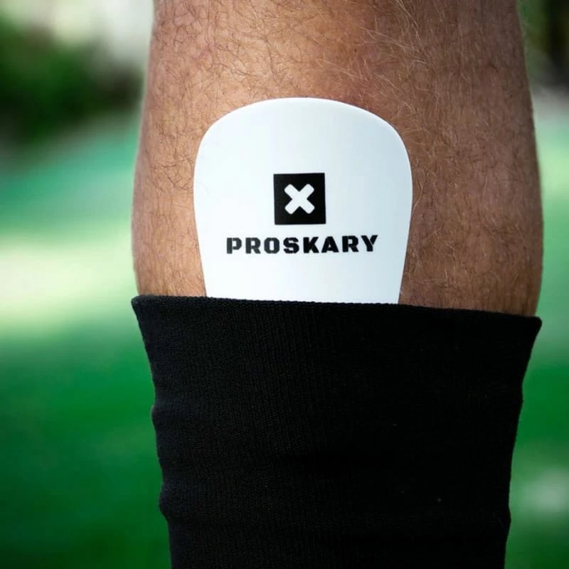 Mbrojtëse kërcini Proskary, të bardha