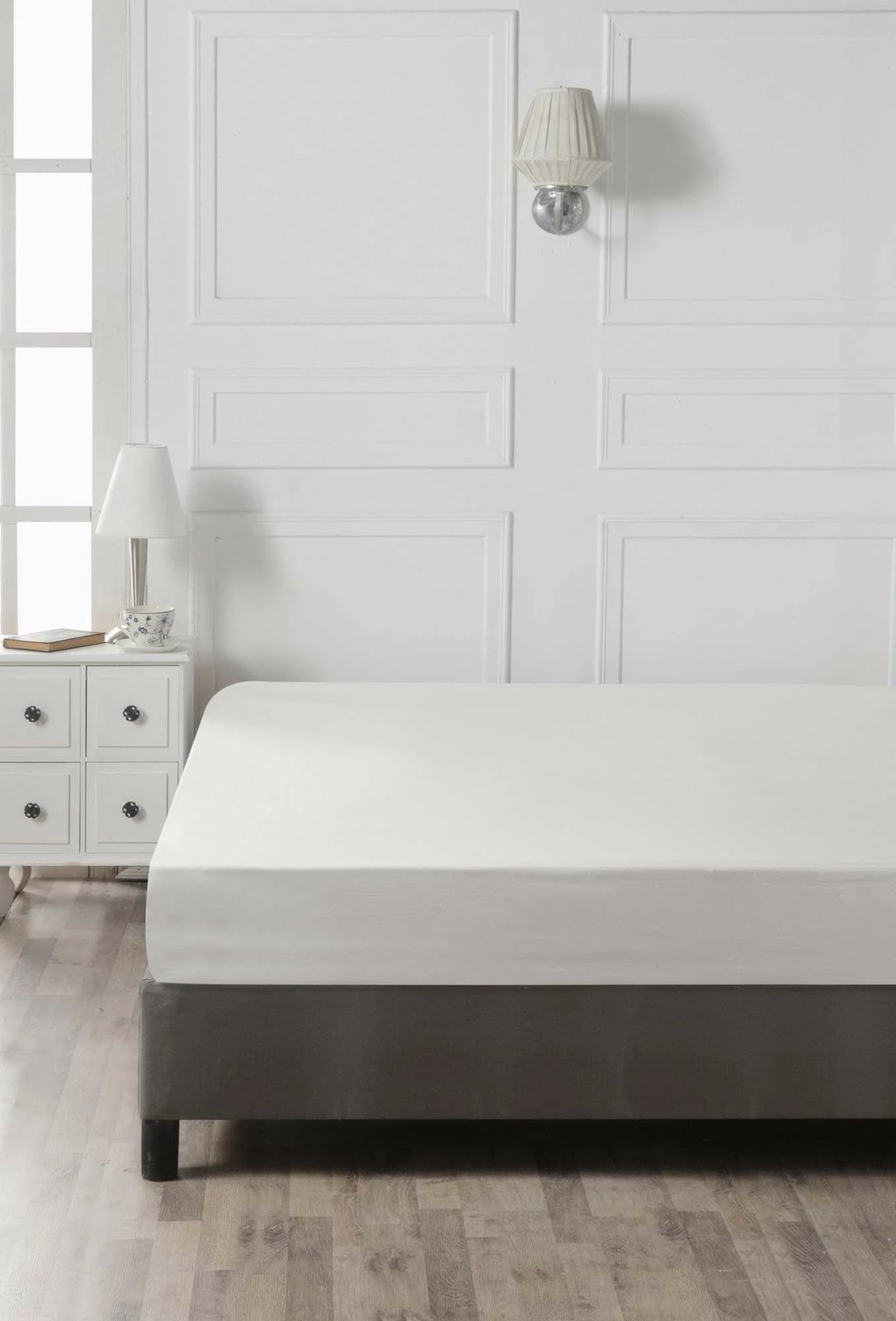 Çarçaf i bardhë fitted për krevat queen, L'essentiel, 150x200+30cm