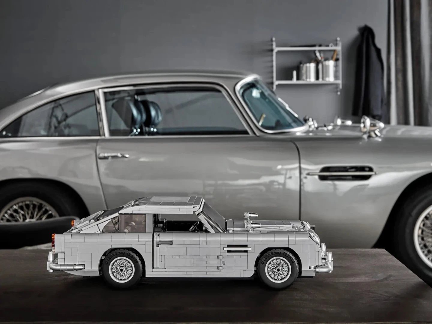 Set LEGO Creator Expert 10262 James Bond Aston Martin DB5 Set LEGO Creator Expert 10262 James Bond Aston Martin DB5