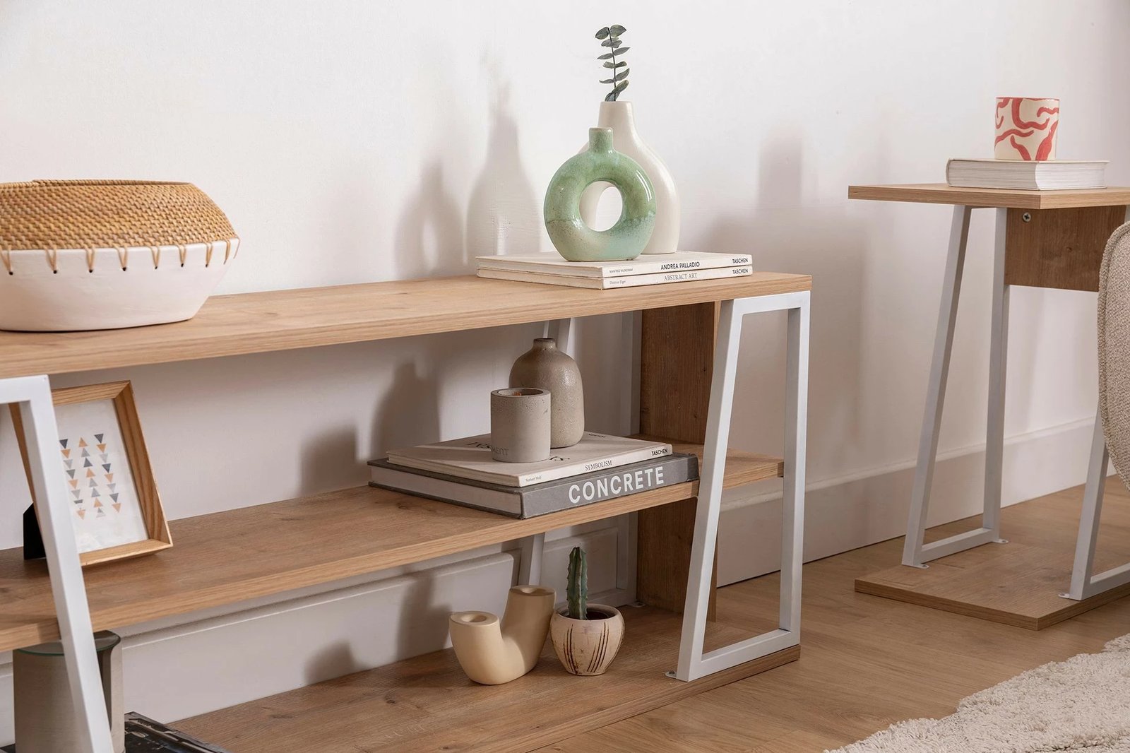 Komodë TV Hanah Home, Lissa Rafli, e bardhë dhe safir