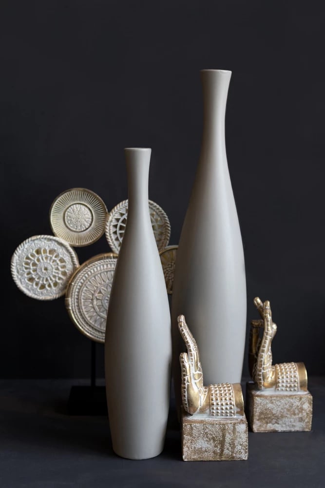 Dekor Totem BLARE, polirezine, ngjyrë ari e zezë, 34x8x41cm