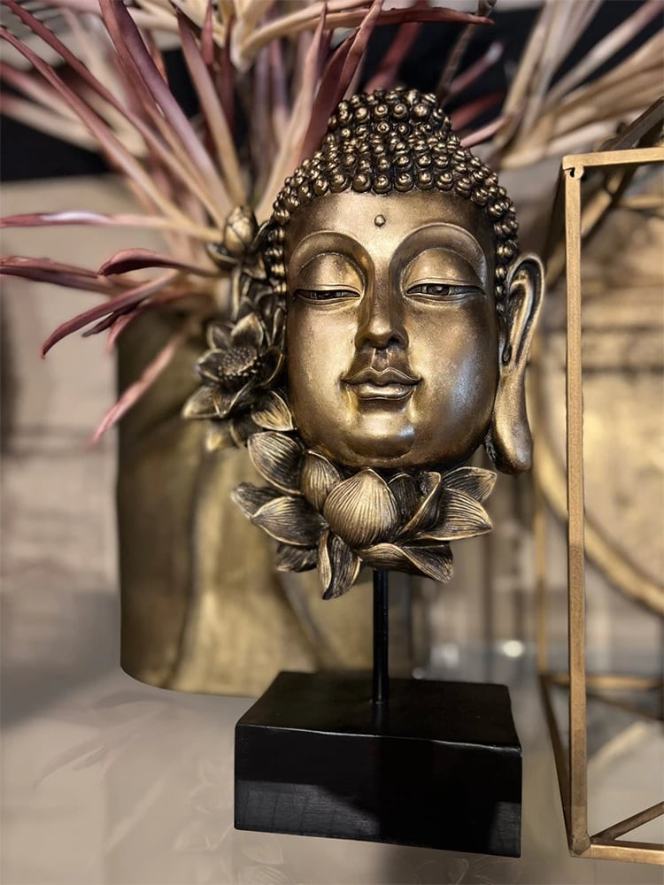 Dekor Buda me lule lotus, polirezine, ngjyrë ari e zezë, 19x9x35cm