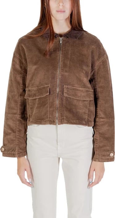 Jakne Only femra, kafe