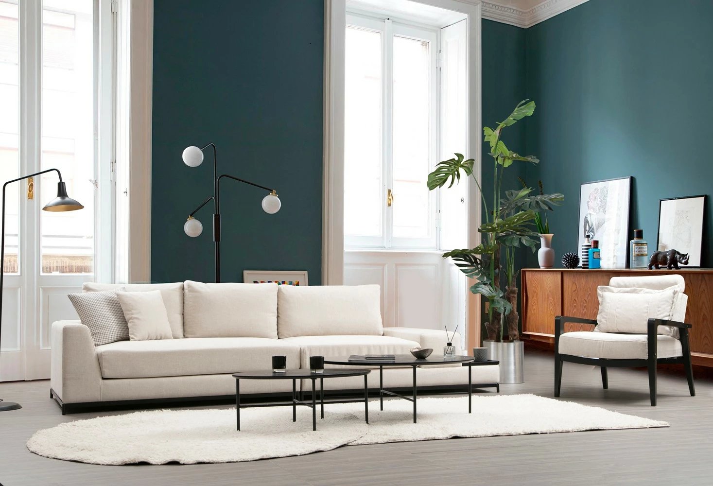 Divan katër vendesh, ngjyrë bezhë, me tavolinë anësore, Atelier del Sofa