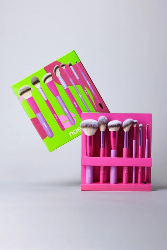 Noelle Makeup brush set 7/1 CANDY