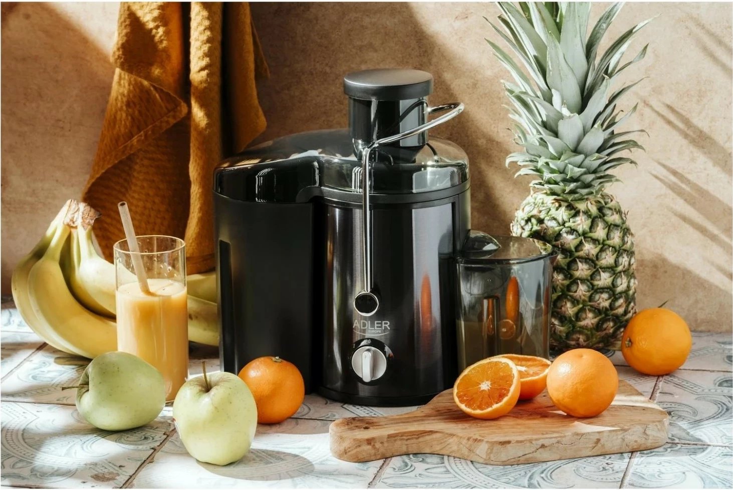 Shtrydhëse Adler AD 4132, 400W, e zezë