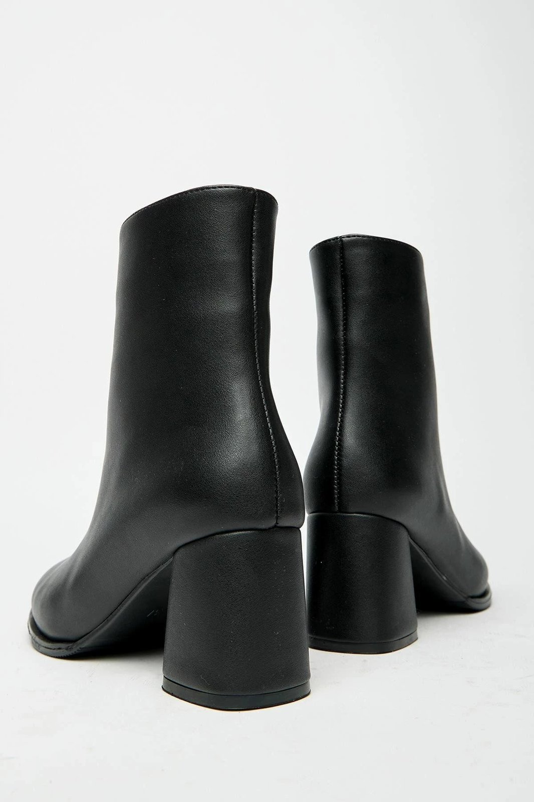 Çizme për femra, ngjyrë e zezë, Jumeon, MK1345025KR20-003