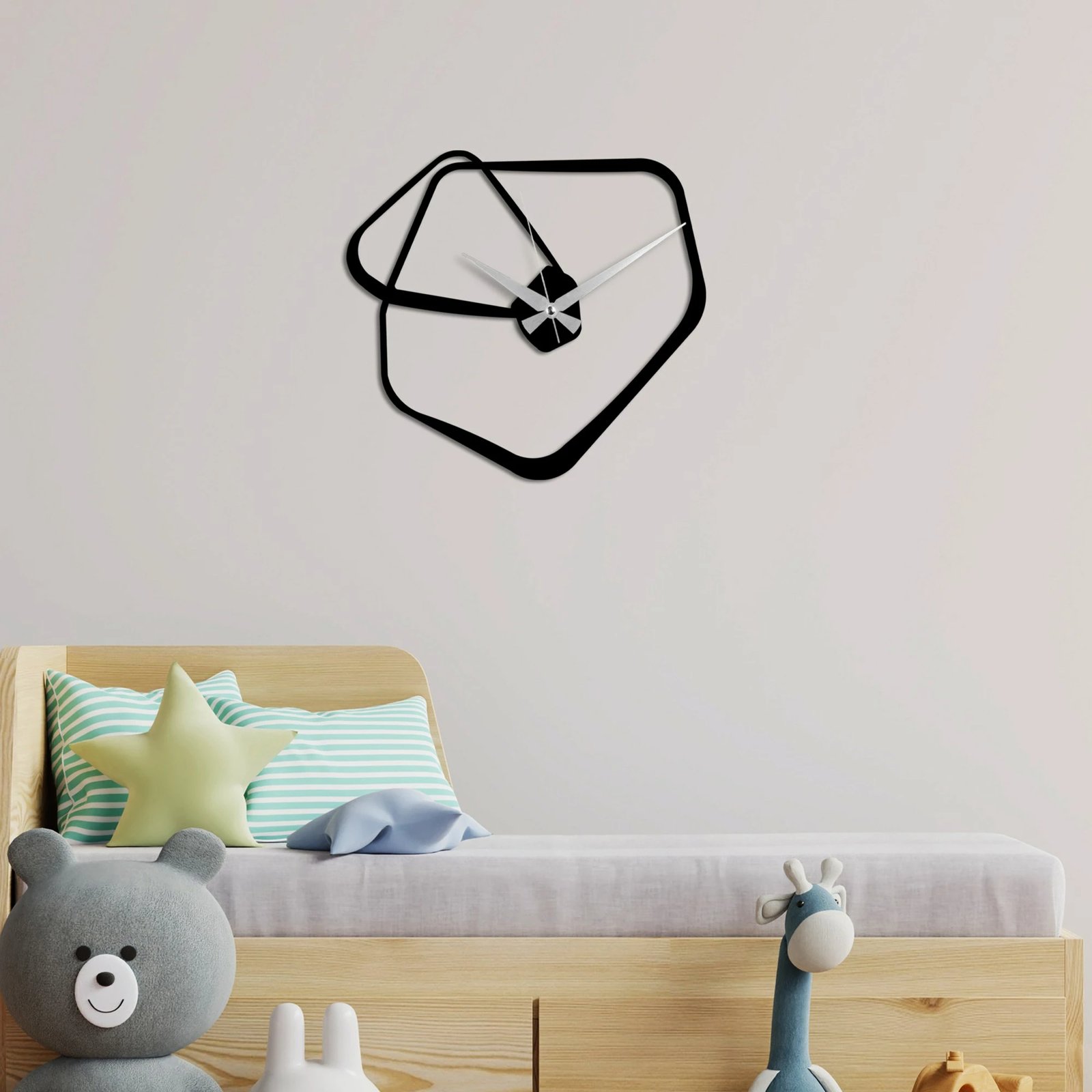 Orë muri dekorative prej metali, dizajn amorf, Wallity, e zezë