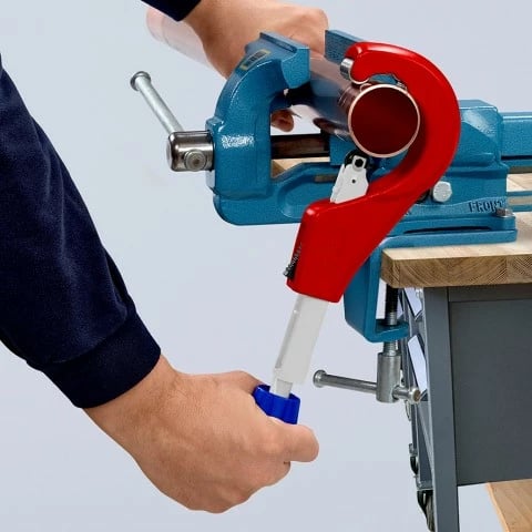 Prerëse tubash Knipex 90 31 03 BK, për bakër, bronz, çelik, 260mm, blu/kuqe