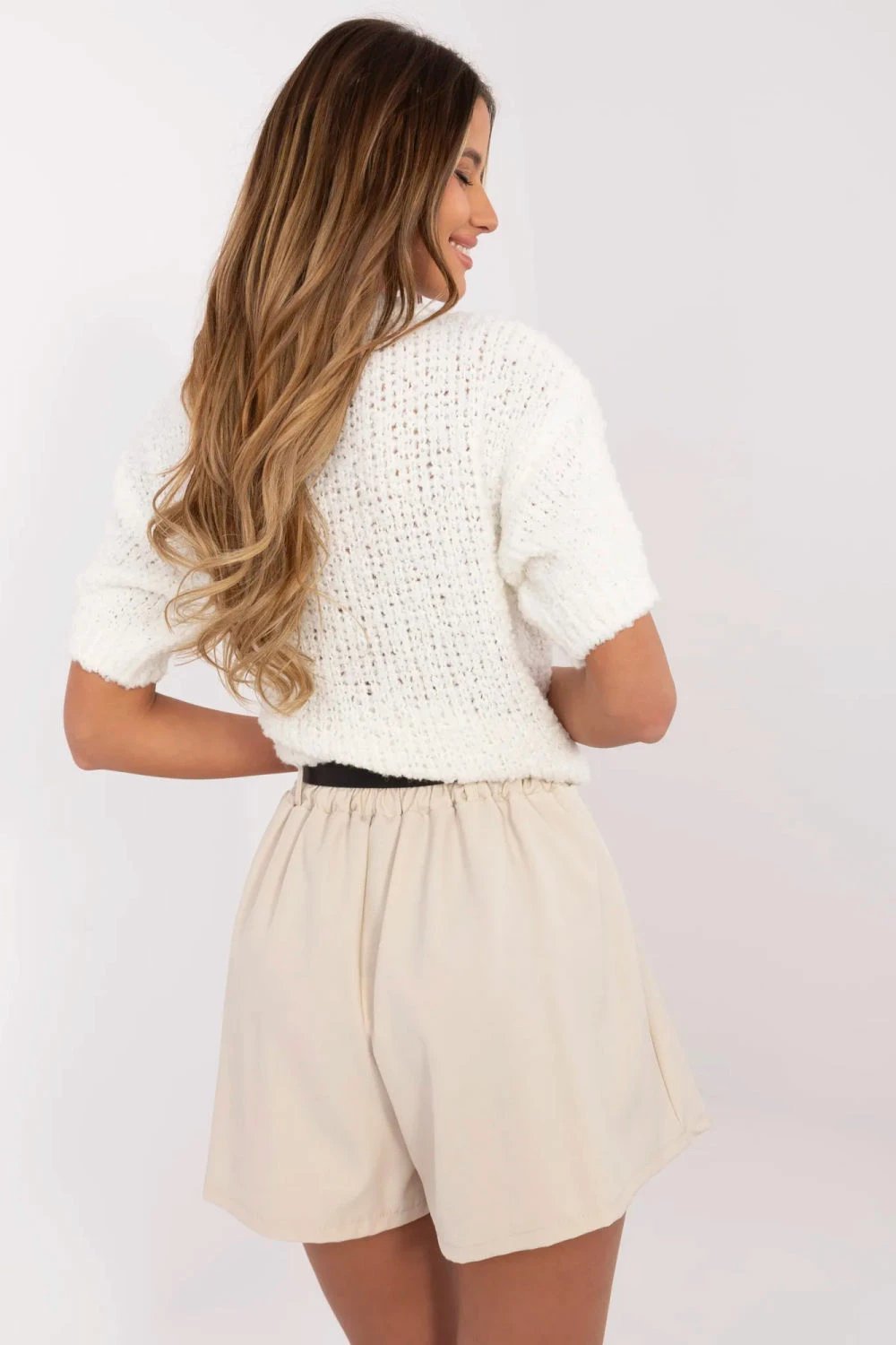Shorce për femra Italy Moda 209170, bezhë