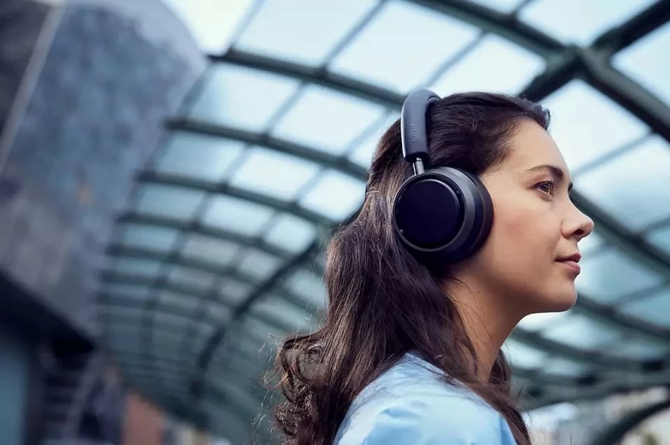 Kufje Philips Fidelio L4/00, wireless, me anulim zhurme, të zeza