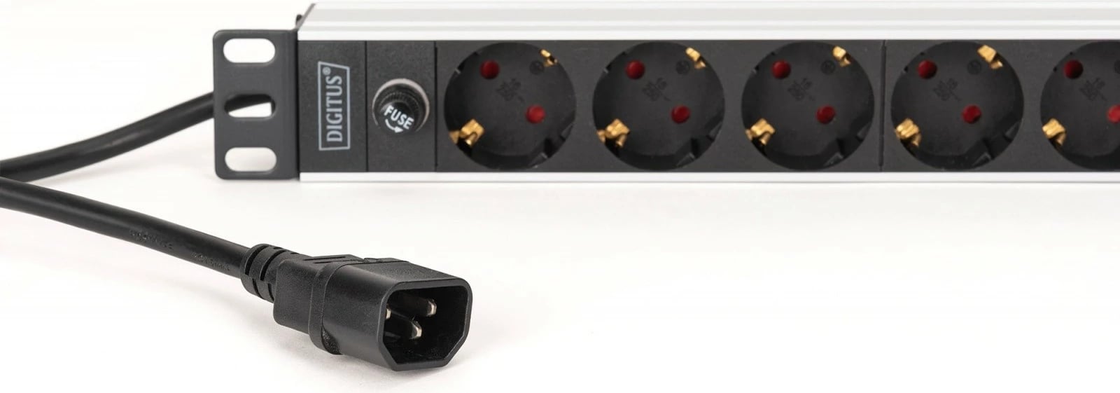 PDU shirit prizash Rack 19", Digitus, DN-95437, 9 dalje Schuko 45°, IEC C14, kabllo 2 m, 10A, 1U, alumin, zi/argjend