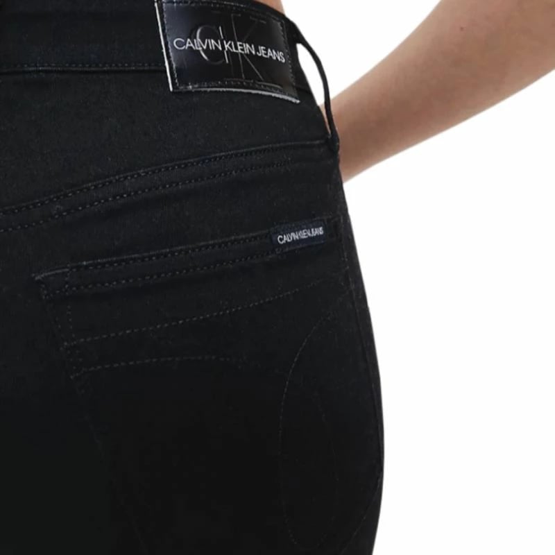 Pantallona Calvin Klein femra, të zeza