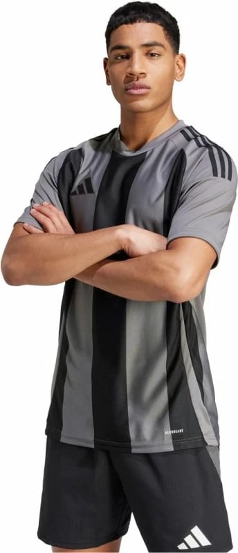 Maicë për meshkuj adidas, e zezë dhe gri